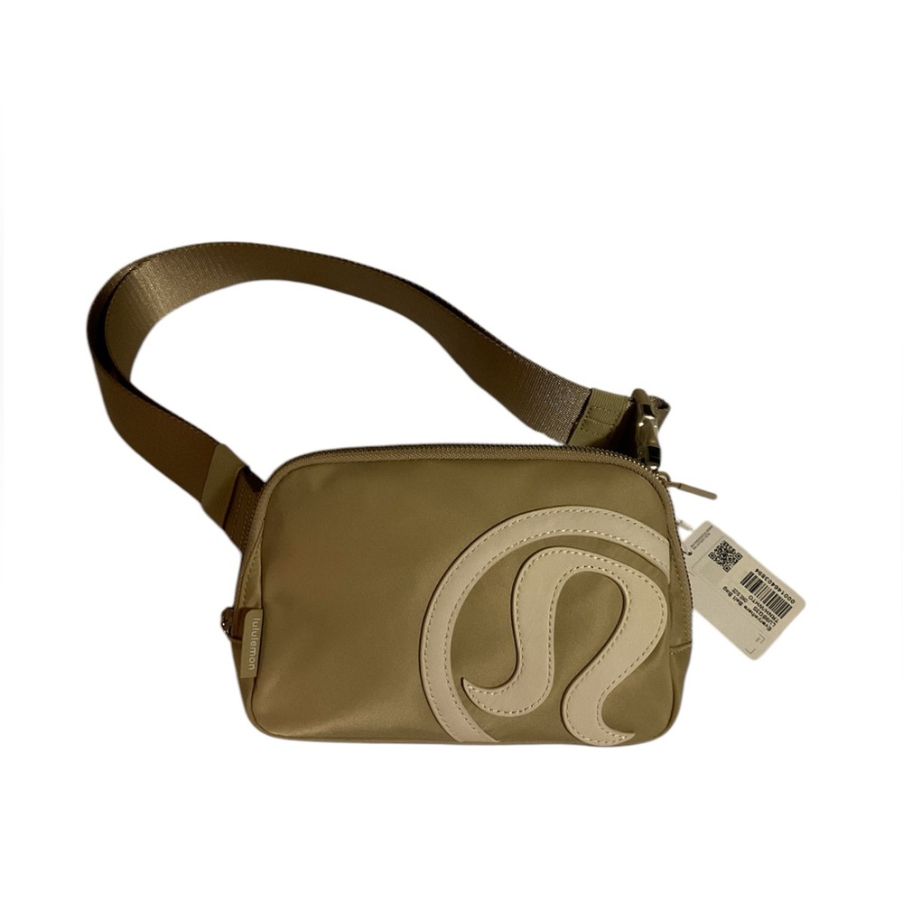 NWT Lululemon Belt Bag